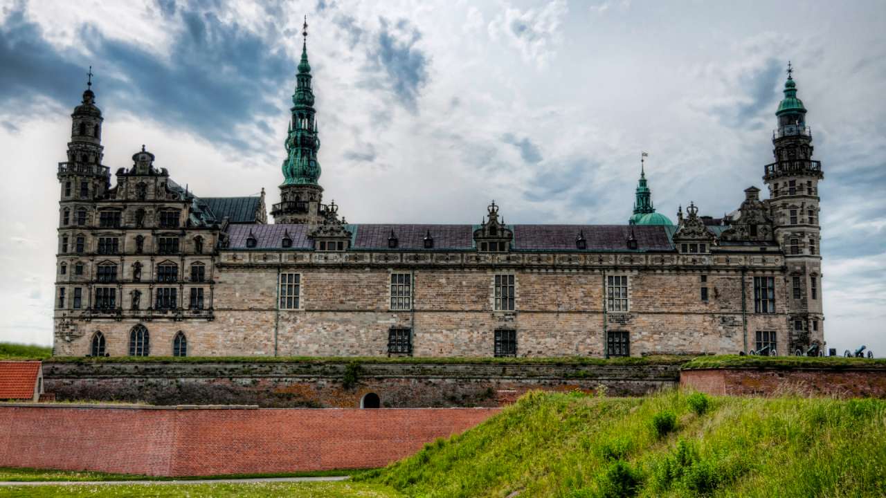 Замок Гамлета у Данії